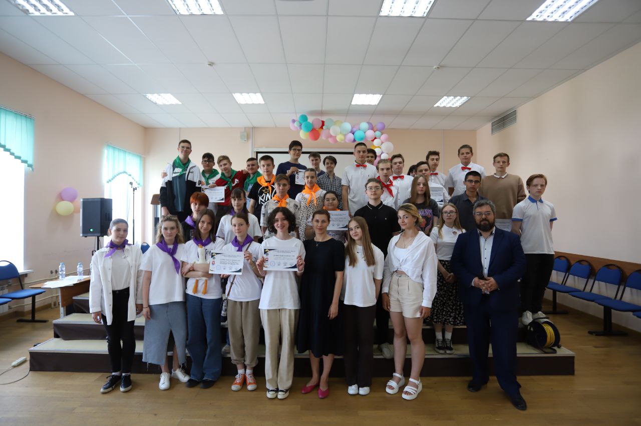 Команда фрязинской школы №1 стала победителем в «Хакатоне»