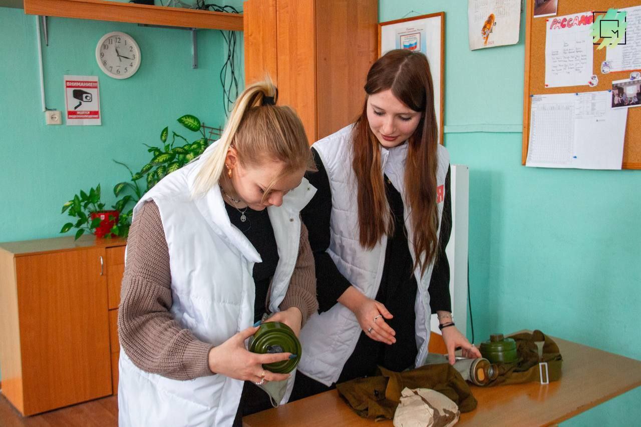 сотрудники фрязинского молодёжного центра и молодогвардейцы провели тематический урок в гимназии Наукограда