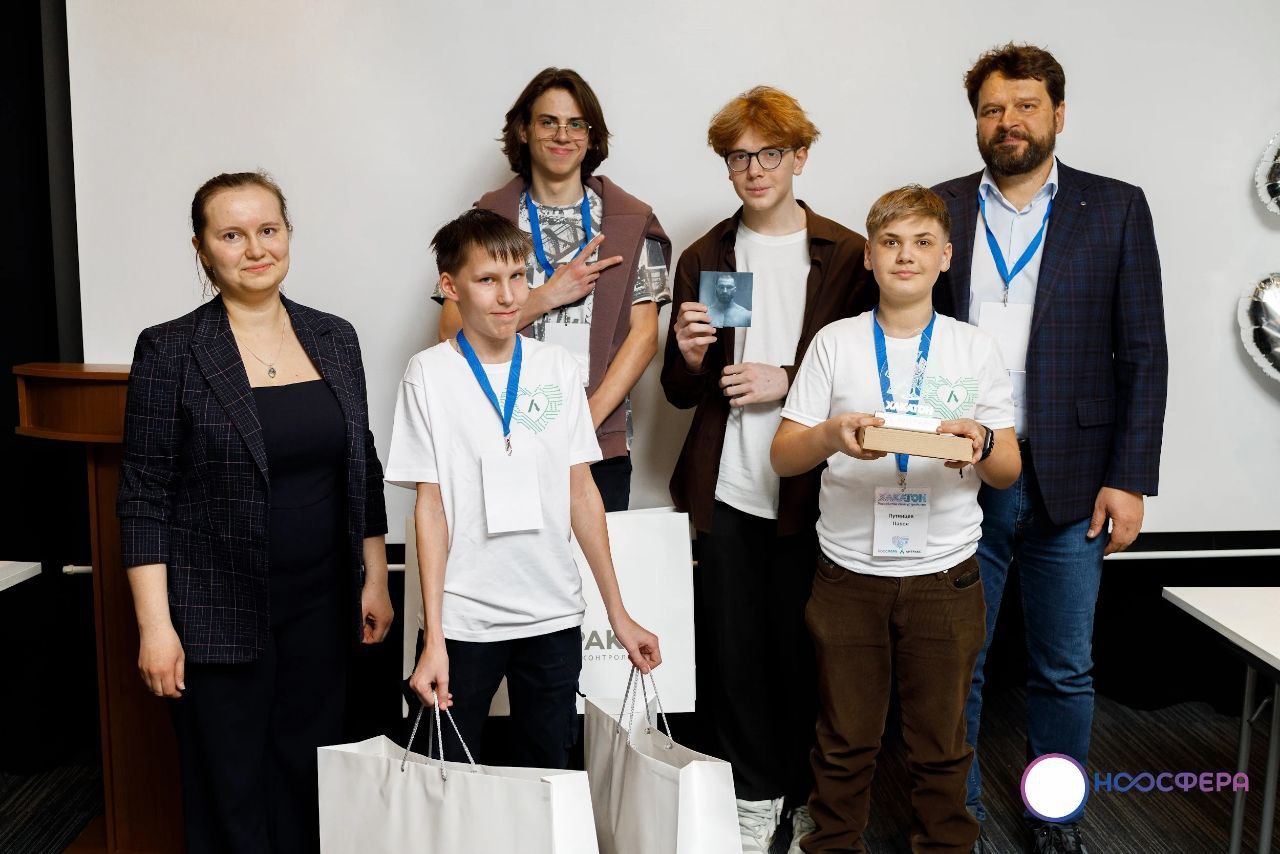 ЦМИТ «Ноосфера» при поддержке Фонда содействия инновациям провёл хакатон по разработке технических устройств в городе Фрязино