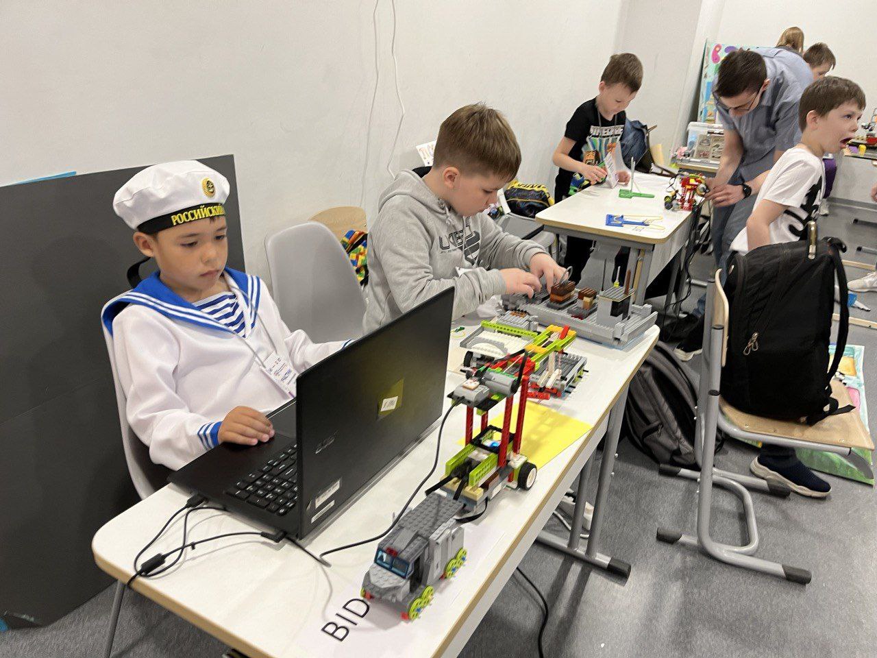 В школе №1 наукограда Фрязино прошёл региональный этап российской робототехнической Олимпиады