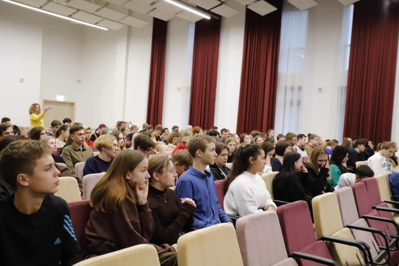 Учащиеся девятых классов школ городского округа Фрязино приняли участие в региональном проекте «ГИА. Осознанность. Профориентация»