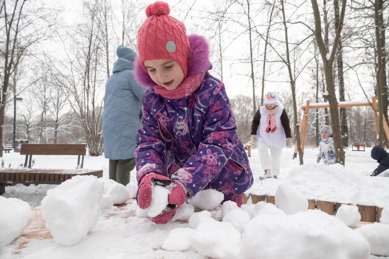 25 и 26 ноября в Фрязинском Лесопарке прошли детские анимационные программы «Нескучная осень» и «Радостные выходные»
