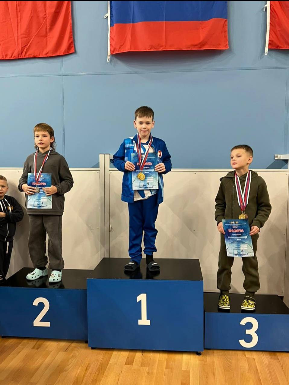 «Черноголовскую волну» захватили пловцы из Фрязино!