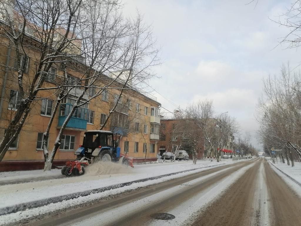 Коммунальные службы Фрязино устраняют последствия снегопада
