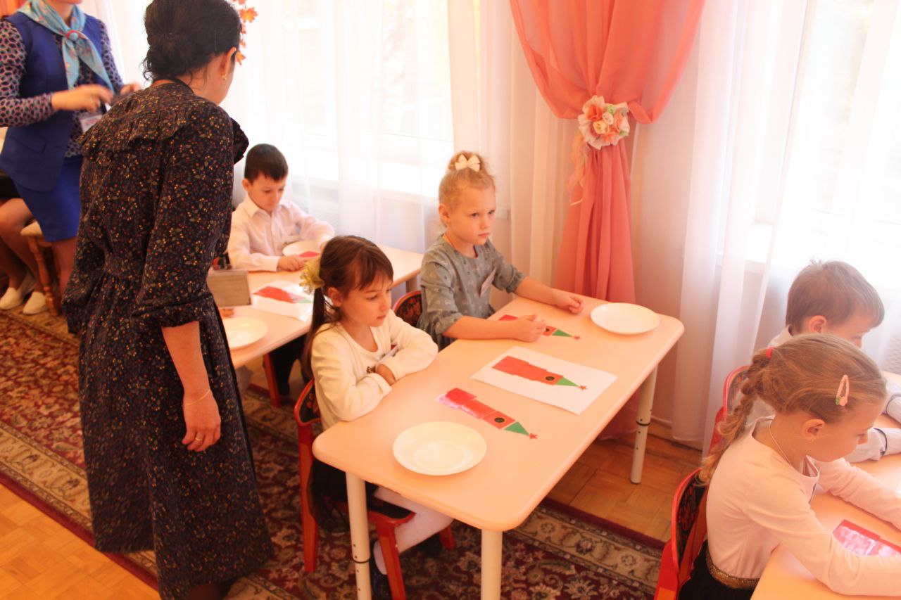 На базе дошкольного отделения фрязинской гимназии прошел очередной этап Школы педагогического мастерства