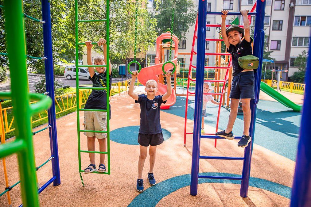 Более 700 детских игровых площадок обустроят в этом году в Подмосковье