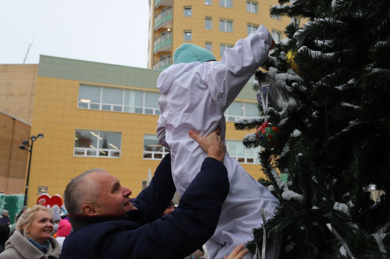 Глава городского округа Фрязино и председатель Совета депутатов поздравили фрязинцев с открытием сезона зимних мероприятий
