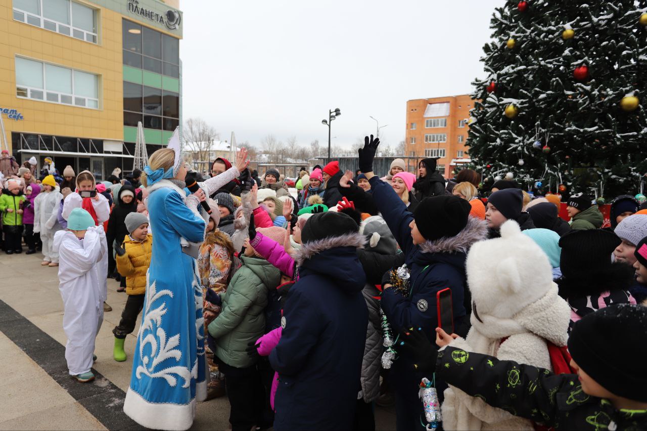 Глава городского округа Фрязино и председатель Совета депутатов поздравили фрязинцев с открытием сезона зимних мероприятий