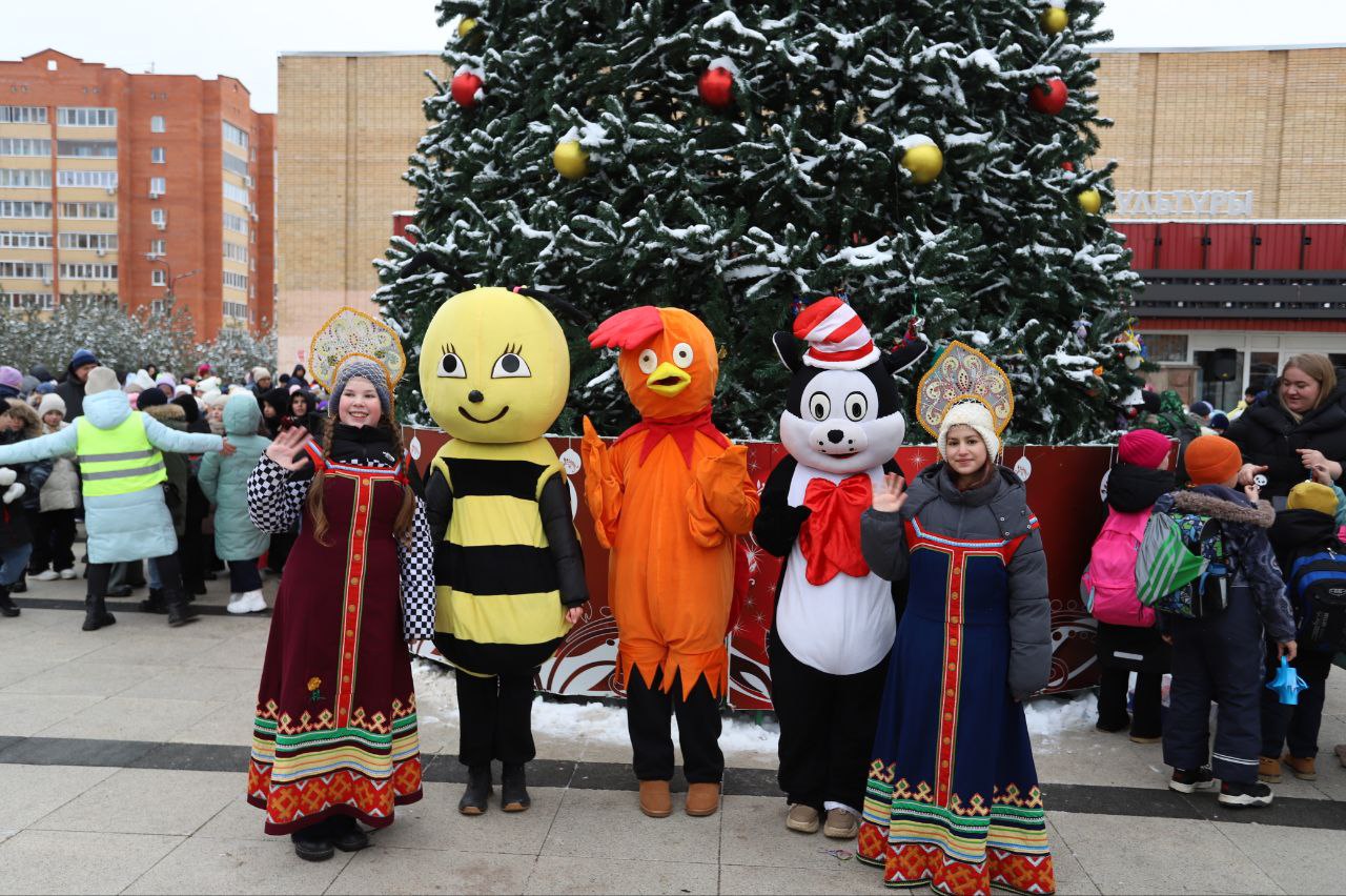 Глава городского округа Фрязино и председатель Совета депутатов поздравили фрязинцев с открытием сезона зимних мероприятий