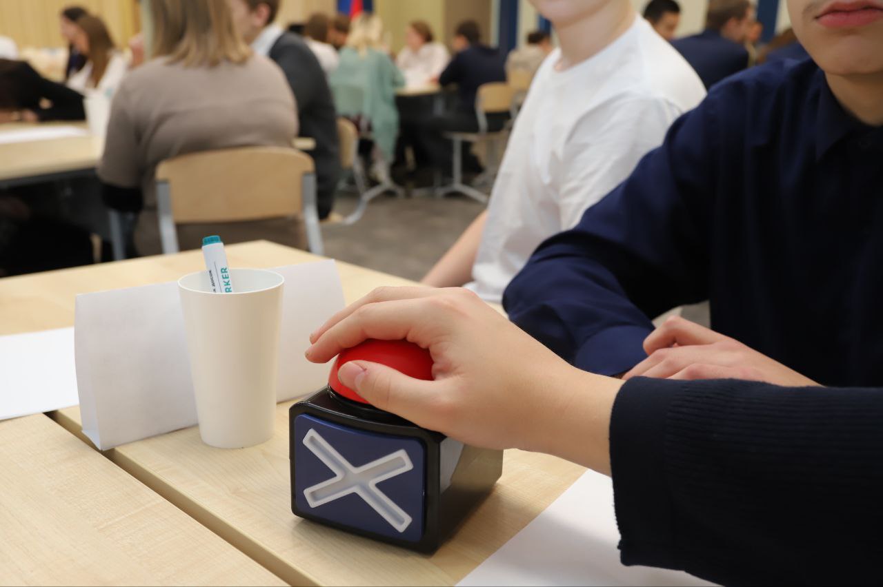 Интеллектуальная битва за знание Конституции! 🧠🇷🇺