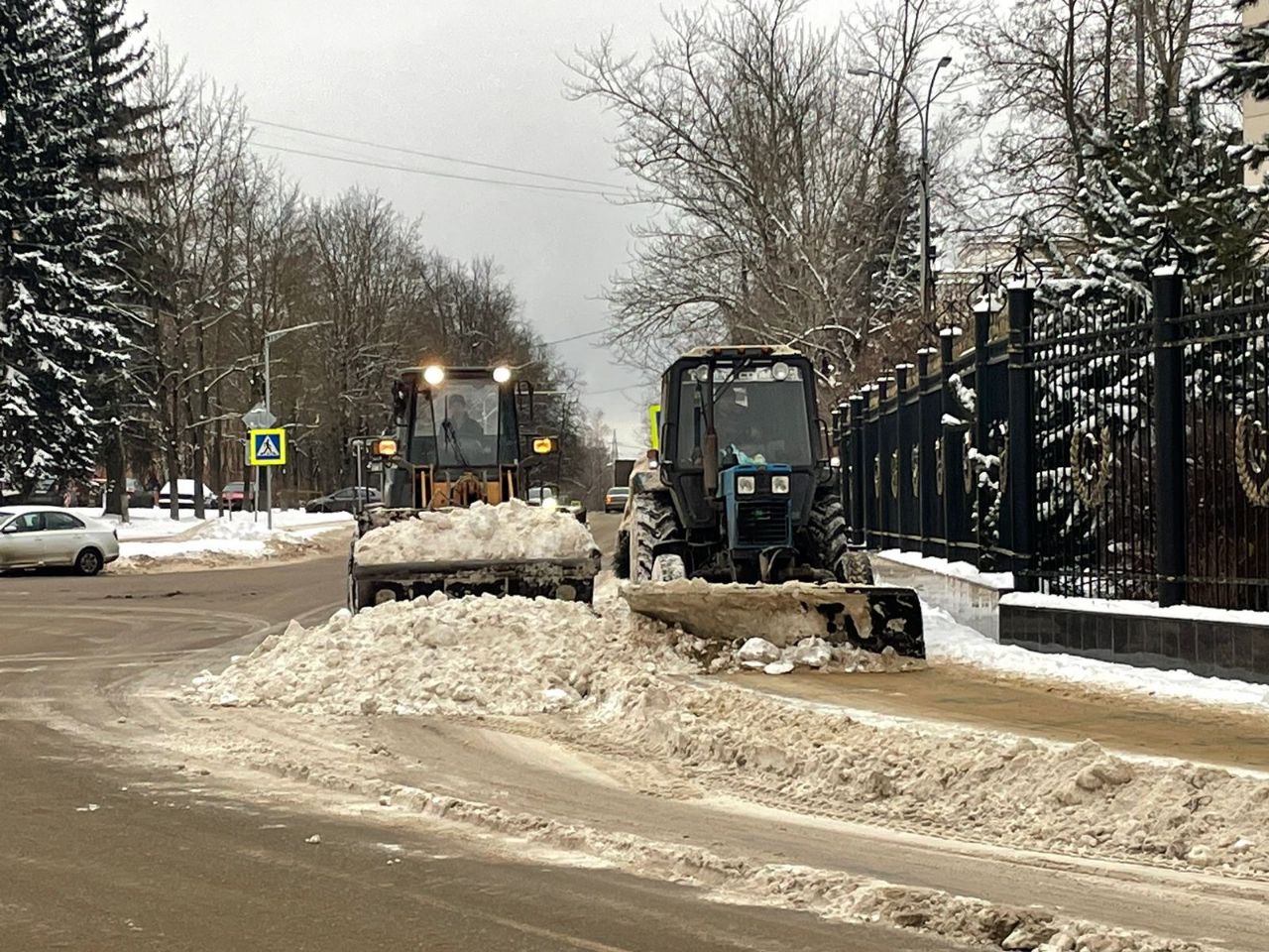 Снегопад отступил несколько дней назад, но коммунальные службы продолжают работать в усиленном режиме❄️