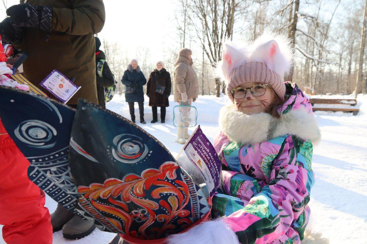 Яркий, волшебный зимний фестиваль «Парад санок «Снеговерть 2024» прошел 10 февраля в Фрязинском Лесопарке