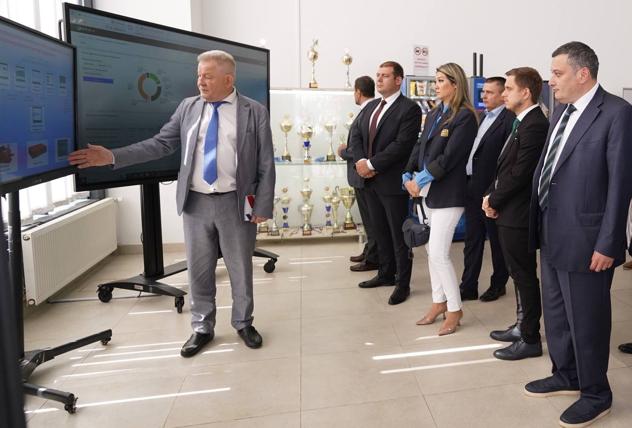 На базе НПП «Исток» им. Шокина прошло выездное заседание комитета Госдумы по информационной политике, информационным технологиям и связи