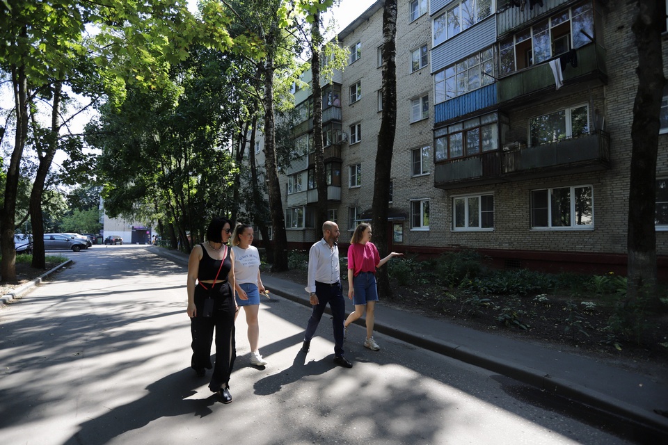 И. о. главы городского округа Фрязино Дмитрий провел встречу с жителями домов 1 и 3 по Полевой улице