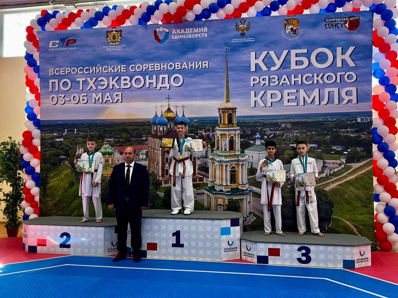 ОПИСАНИЕ_КАРТИНКИ