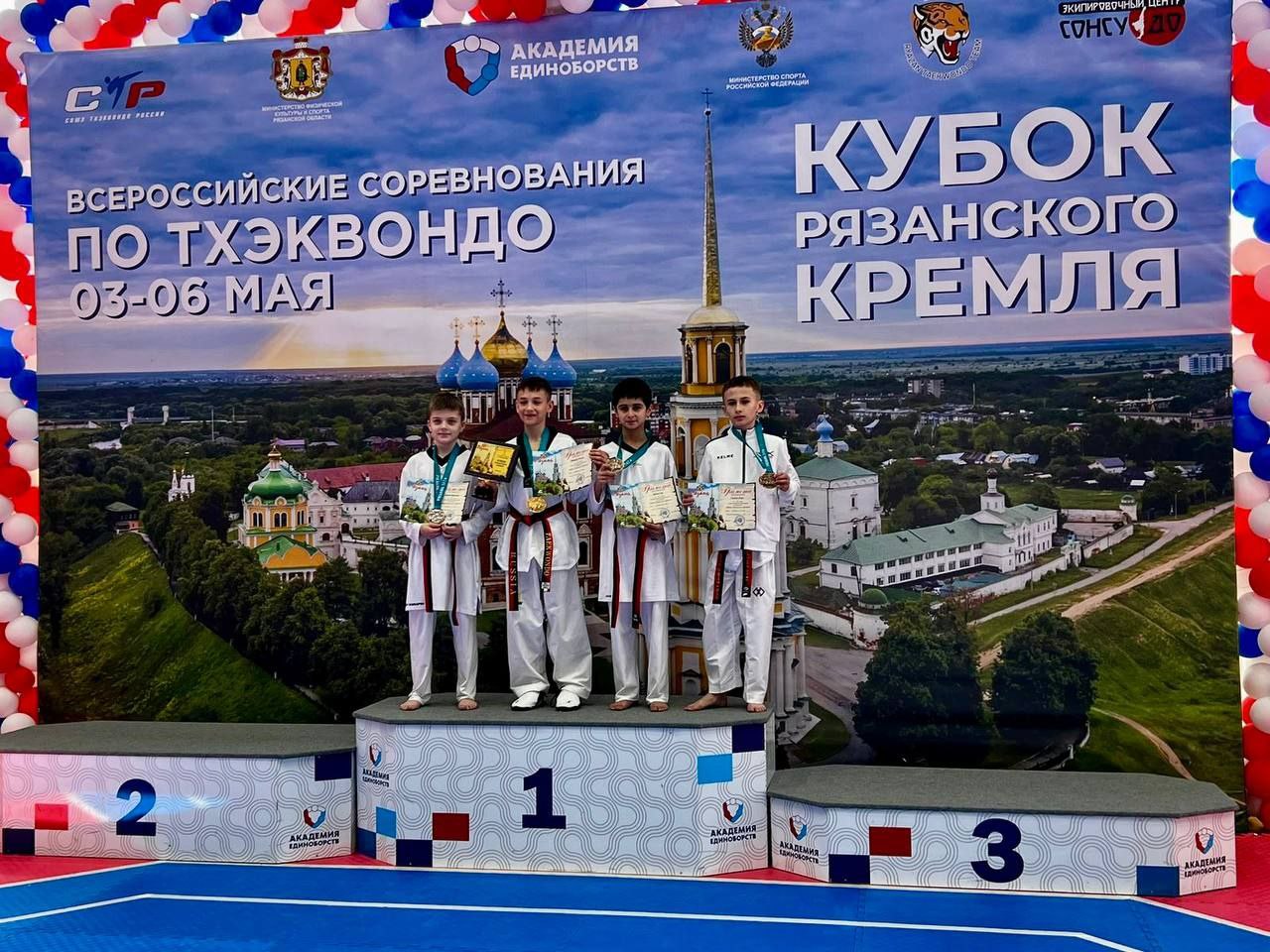 ОПИСАНИЕ_КАРТИНКИ