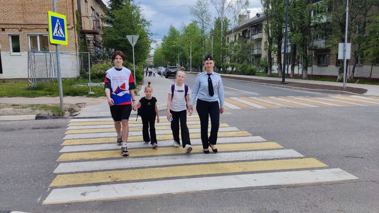 На территории Подмосковья с 20 мая по 16 июня 2024 года Госавтоинспекцией региона организовано комплексное информационно-профилактическое мероприятие «Внимание – дети!»