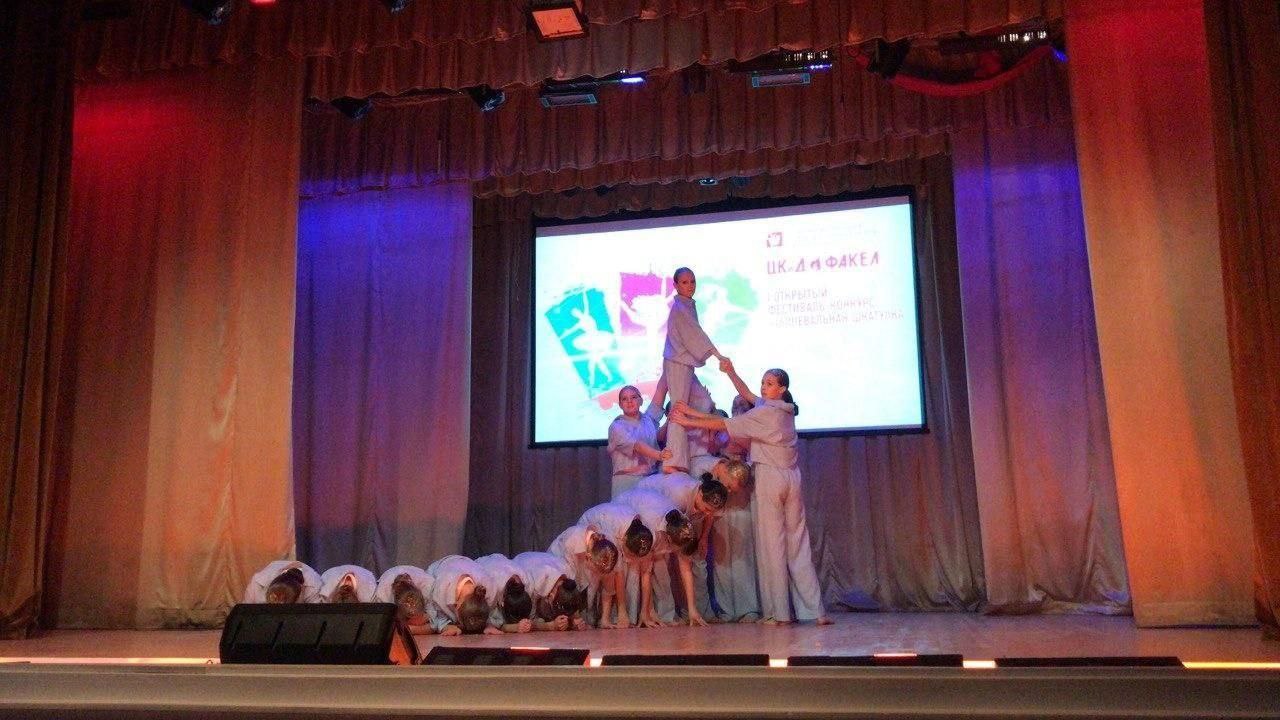 Фестиваль-конкурс под названием «Танцевальная шкатулка» прошел в Центре культуры и досуга «Факел»