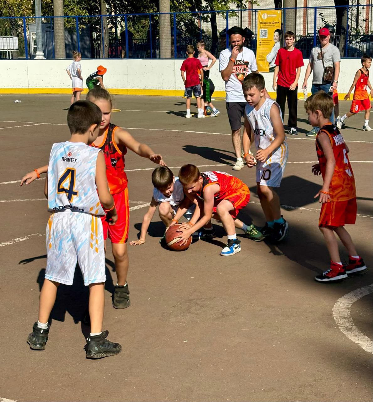 Юные баскетболисты из Фрязино завоевали бронзовые медали на Дне большого баскетбола в Электростали