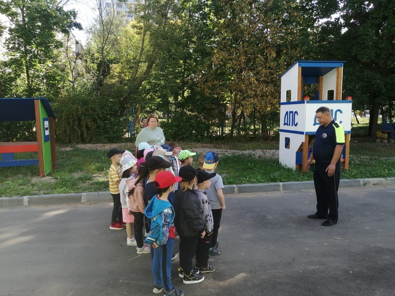 Уроки безопасности дорожного движения проходят в детских садах Фрязино🚔