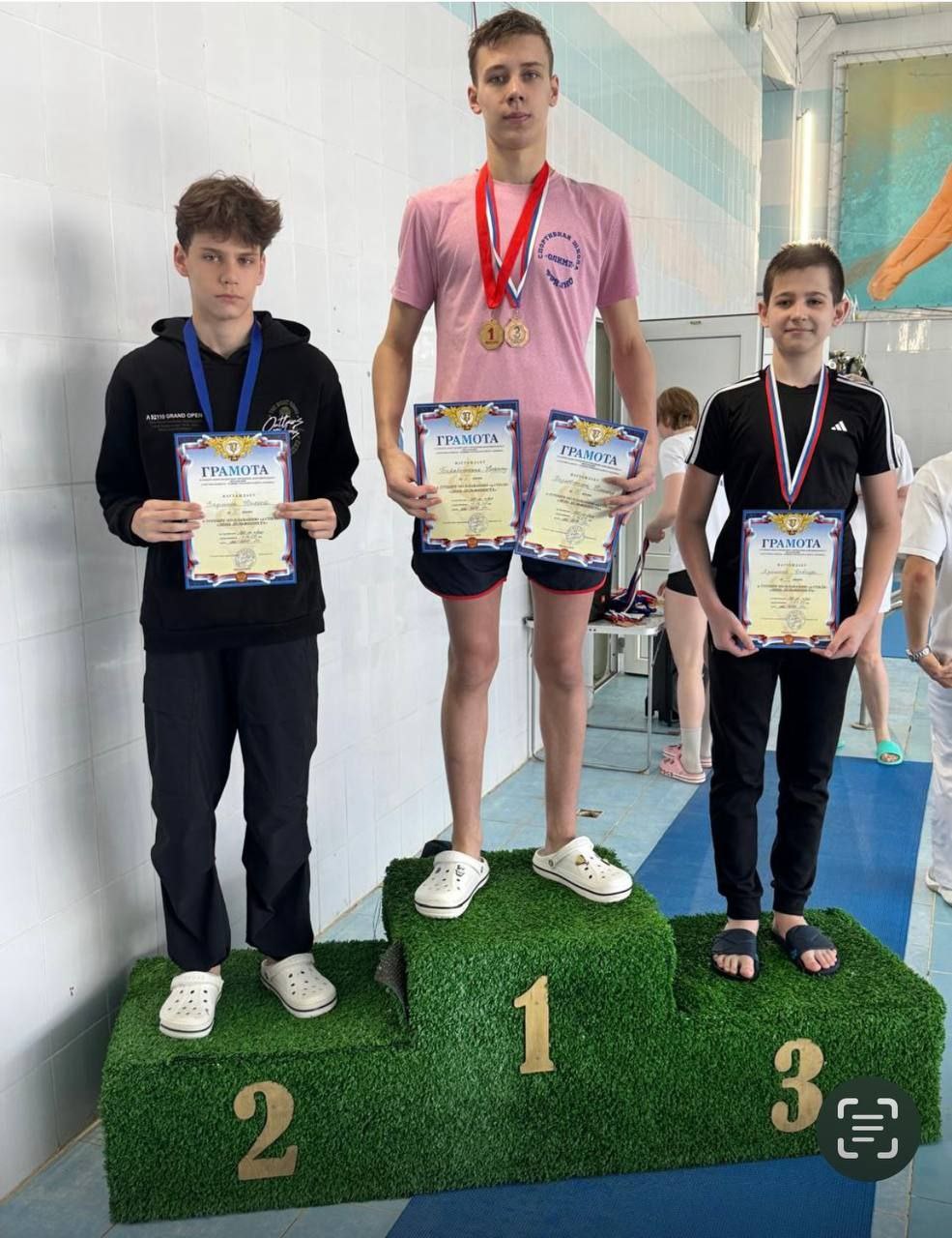 Турнир по плаванию «4 стиля – День Дельфиниста» завершился в «Олимпе»