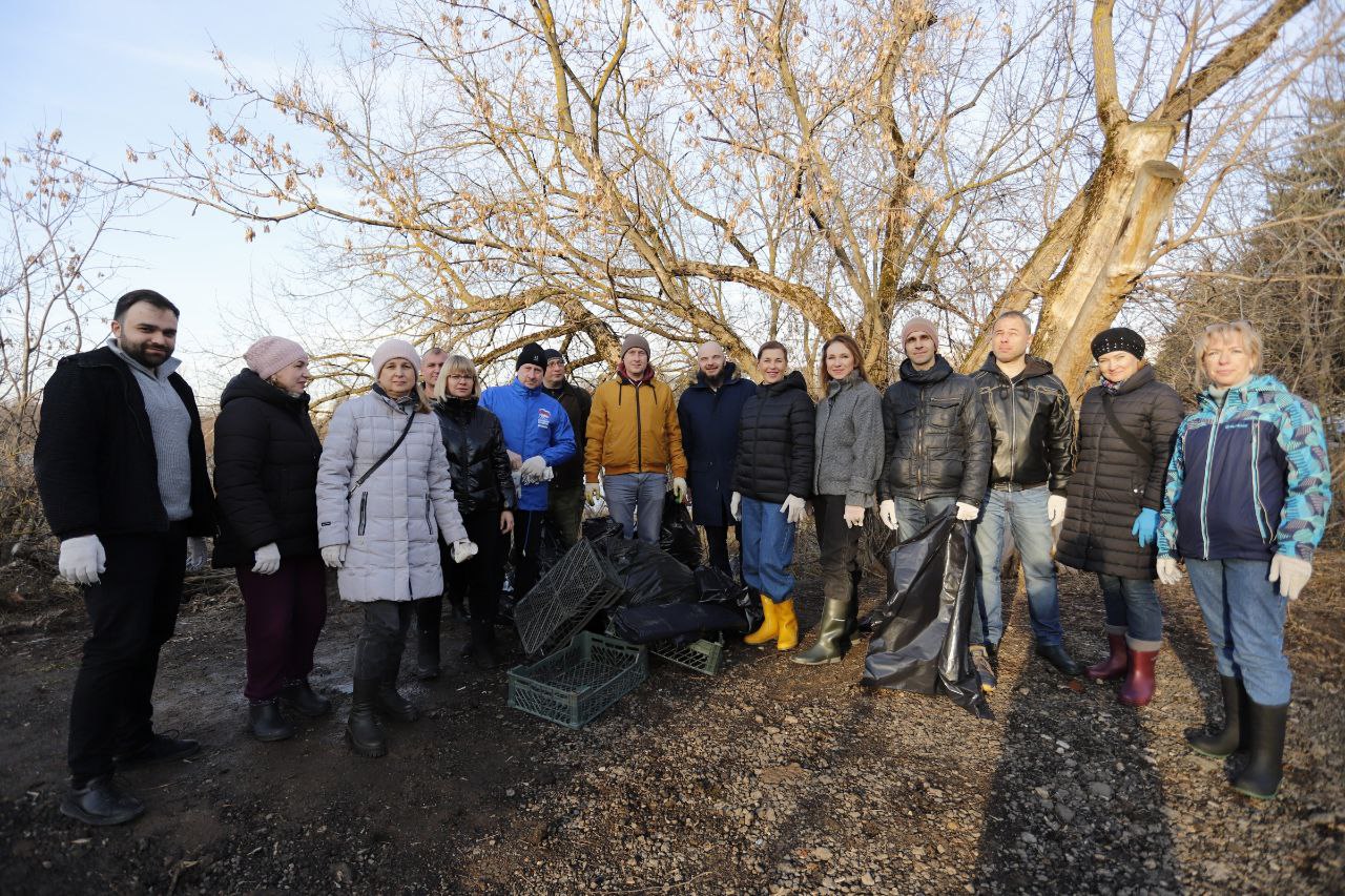Неожиданное тепло в январе дало жителям Фрязино возможность провести внеплановый субботник и привести город в порядок