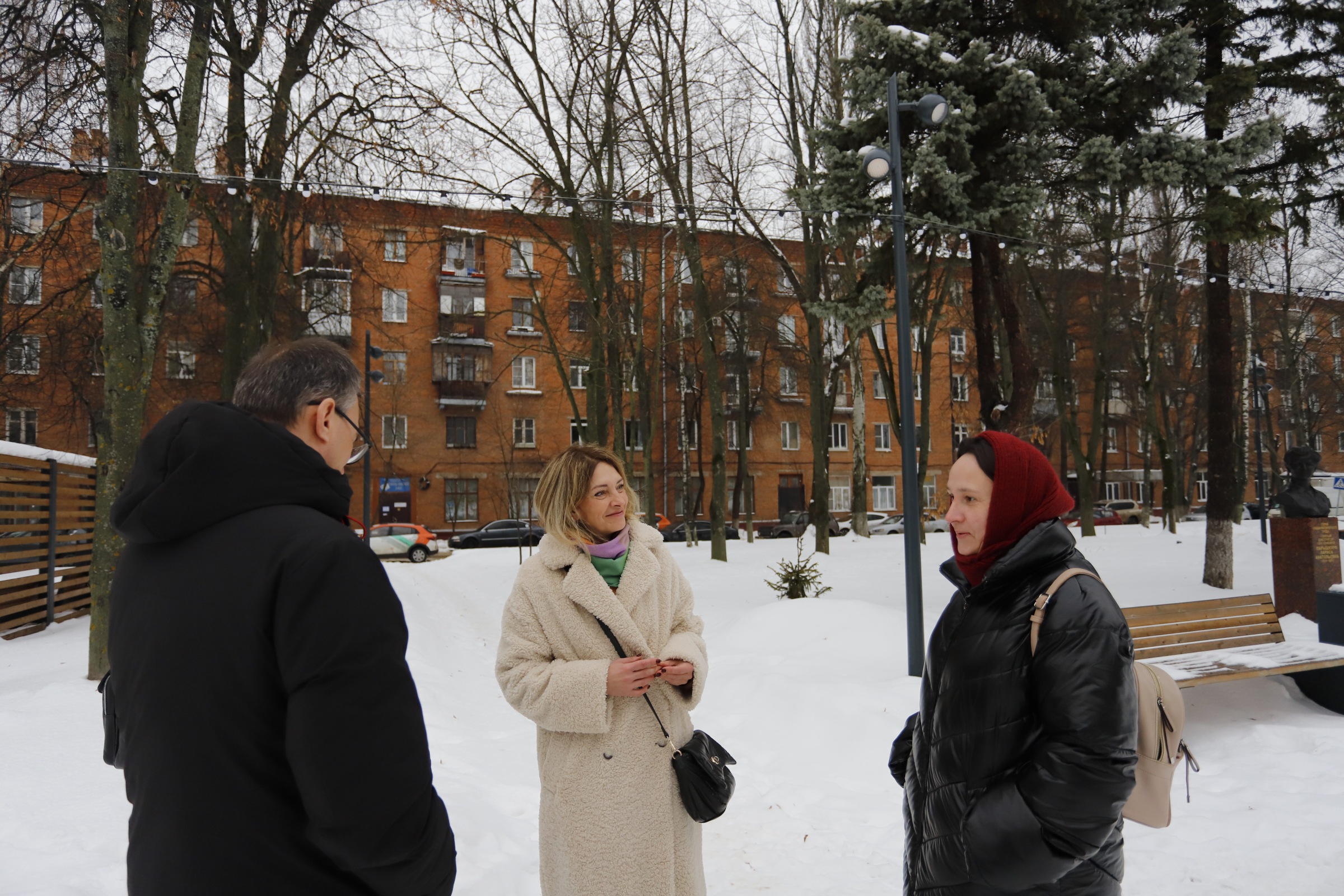 Обход территории. В.В. Оганезова