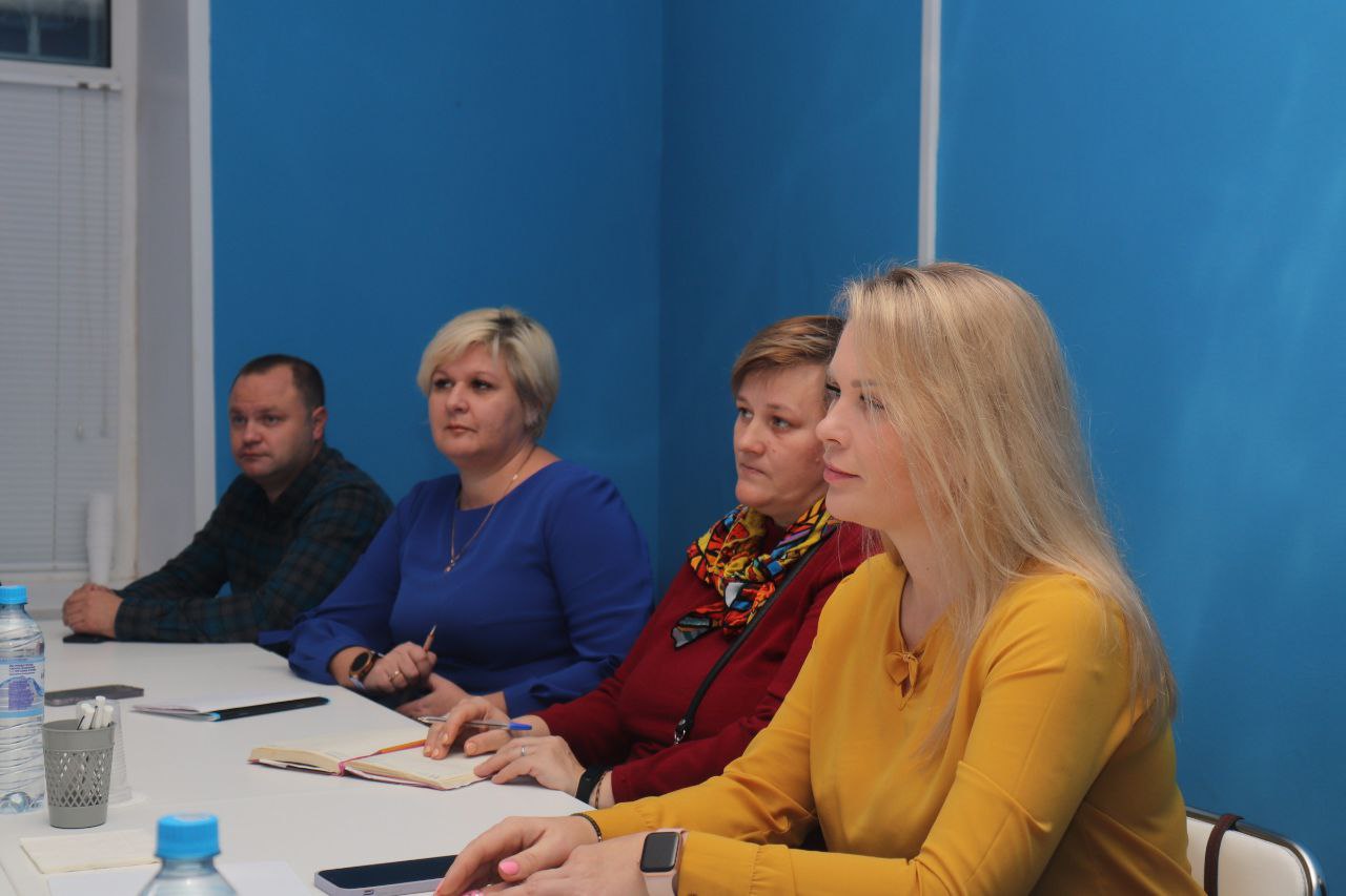 помогаем нашим ребятам