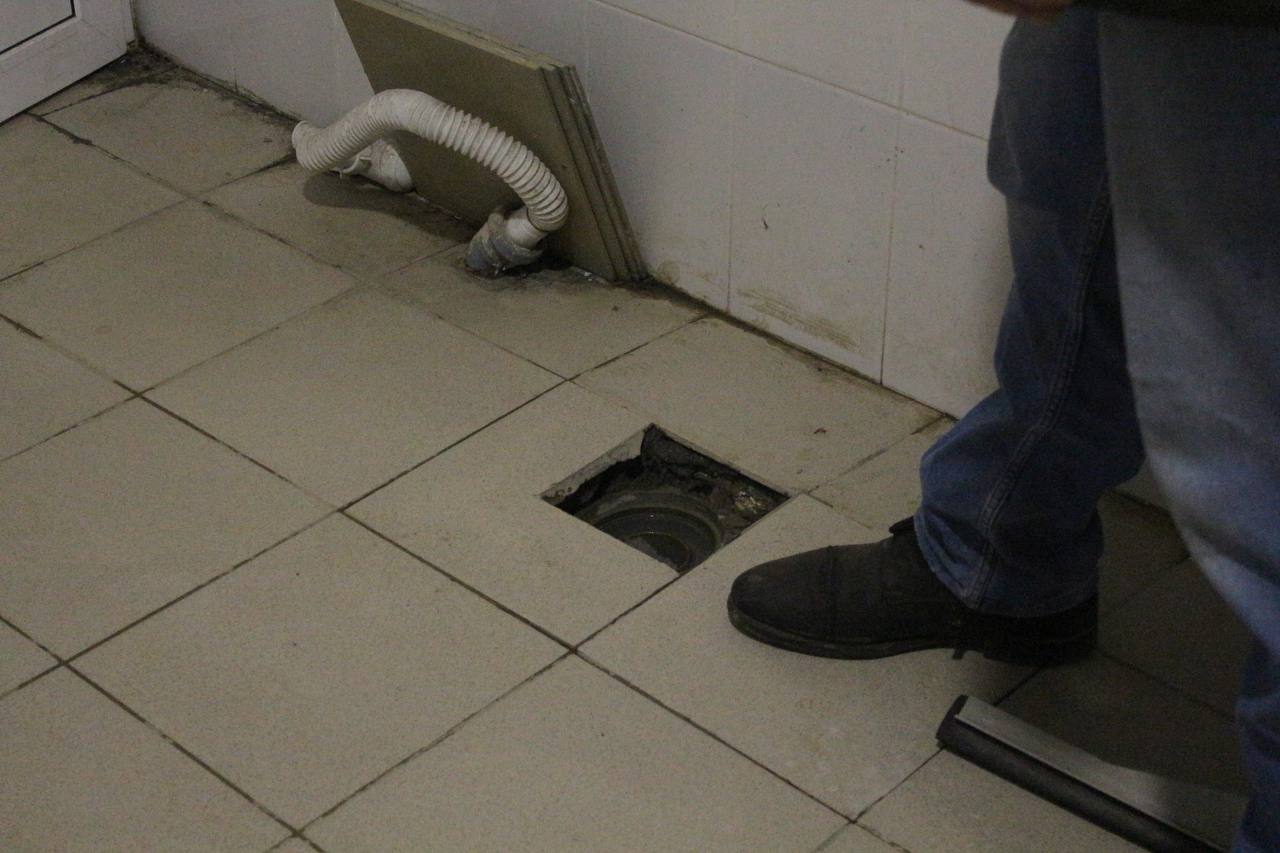 Заместитель главы г.о. Фрязини Наталия Князева в рамках обхода территории посетила спортивный комплекс &laquo;Олимп&raquo;.