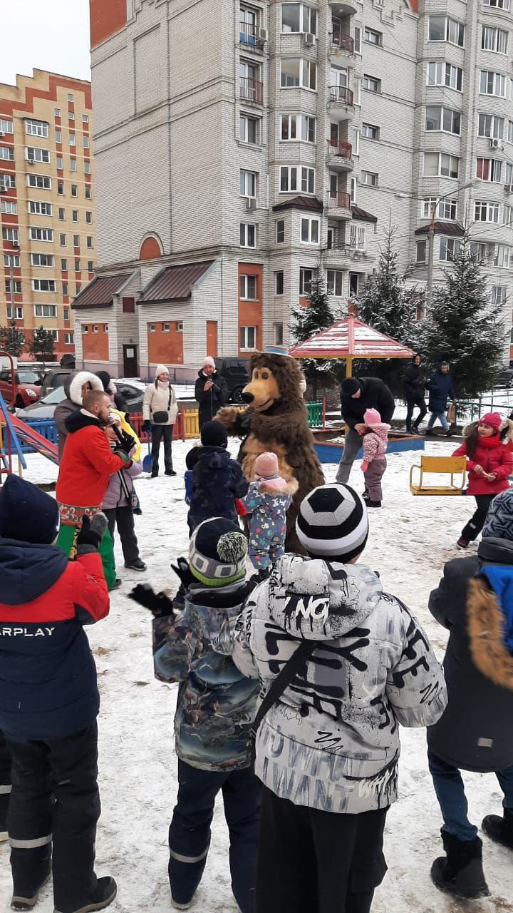 🥞🌞 Широкая Масленица по-фрязински: "ЭЖФ" организовала яркий праздник для жителей!