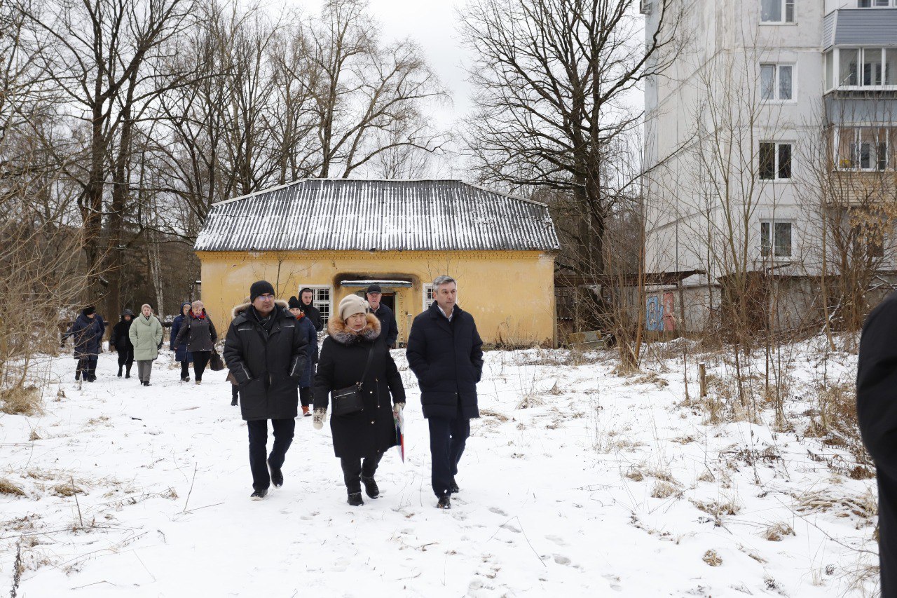 Первый заместитель главы городского округа Фрязино Нодар Бощеван оперативно отреагировал на обращения жителей улицы Рабочая.