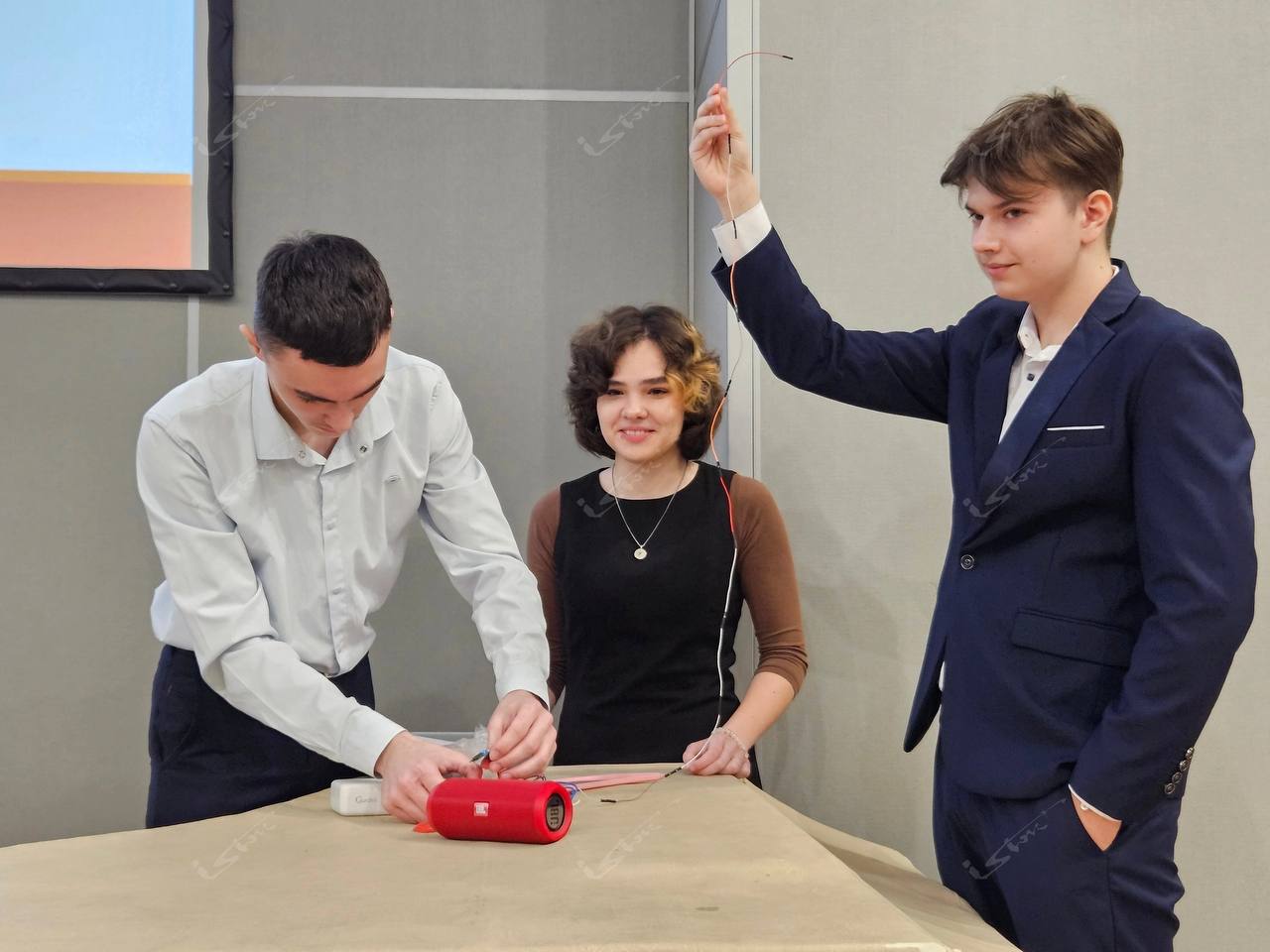 Школьный «ТехноСтарт» прошел на «Истоке»