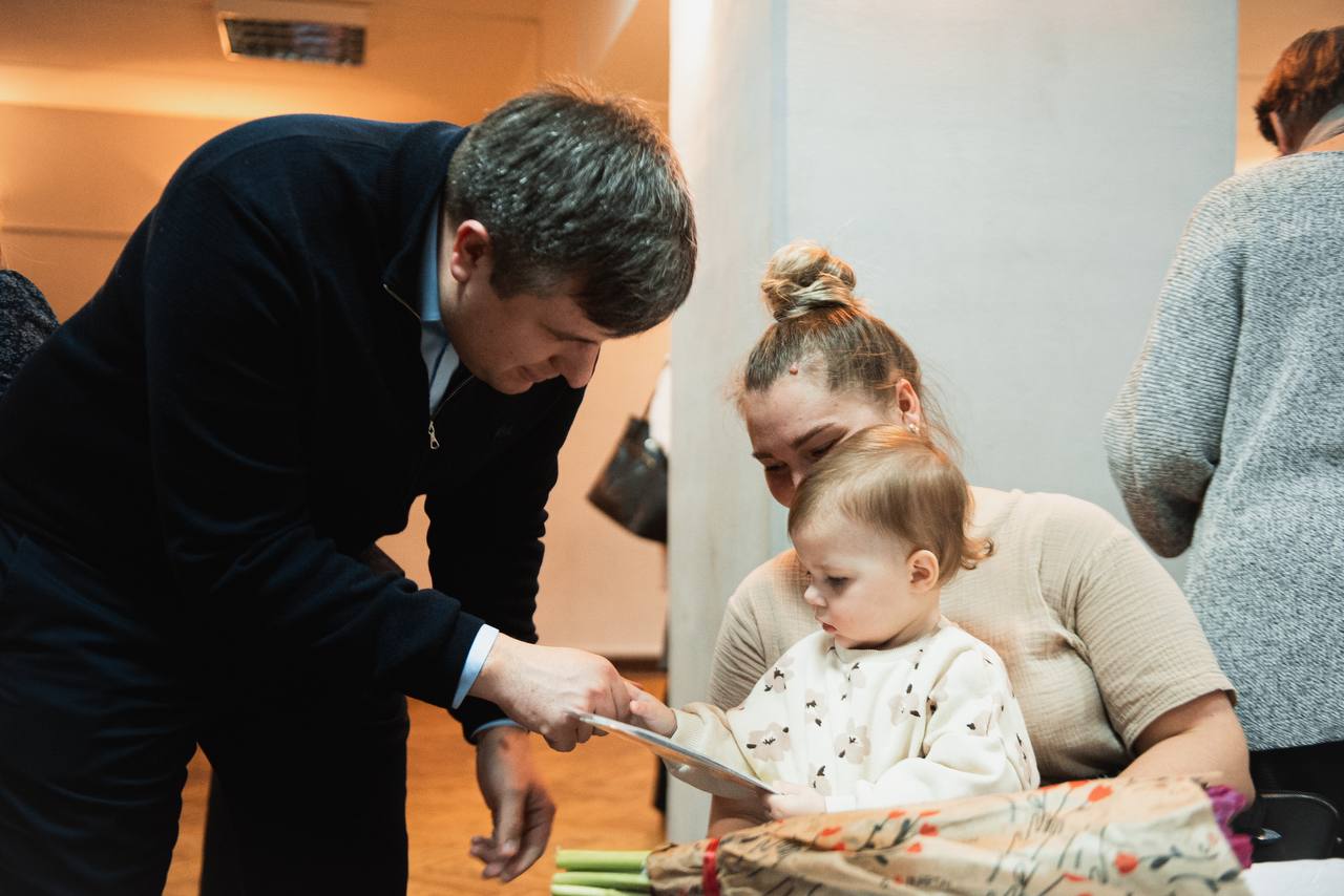 7 апреля День рождения празднует депутат Государственной думы Александр Толмачев