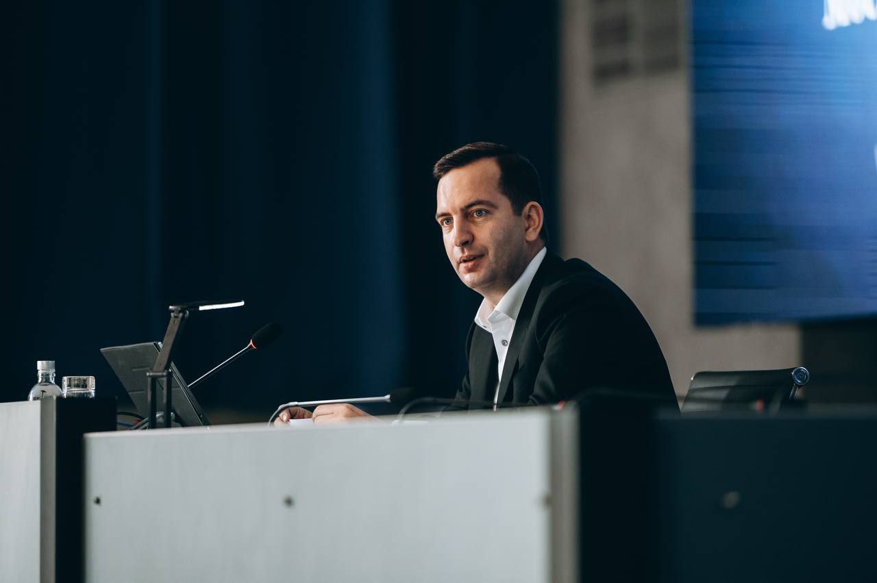 Сегодня свой день рождения отмечает глава городского округа Щëлково Андрей Булгаков