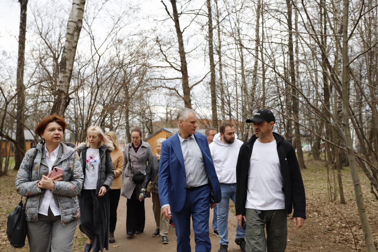 Глава городского округа Фрязино Дмитрий Воробьев вместе с членами Общественного совета парка совершил обход Фрязинского лесопарка