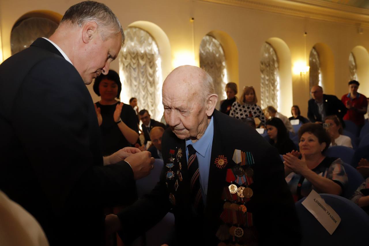 Фрязино чествует героев труда: праздник, объединяющий поколения