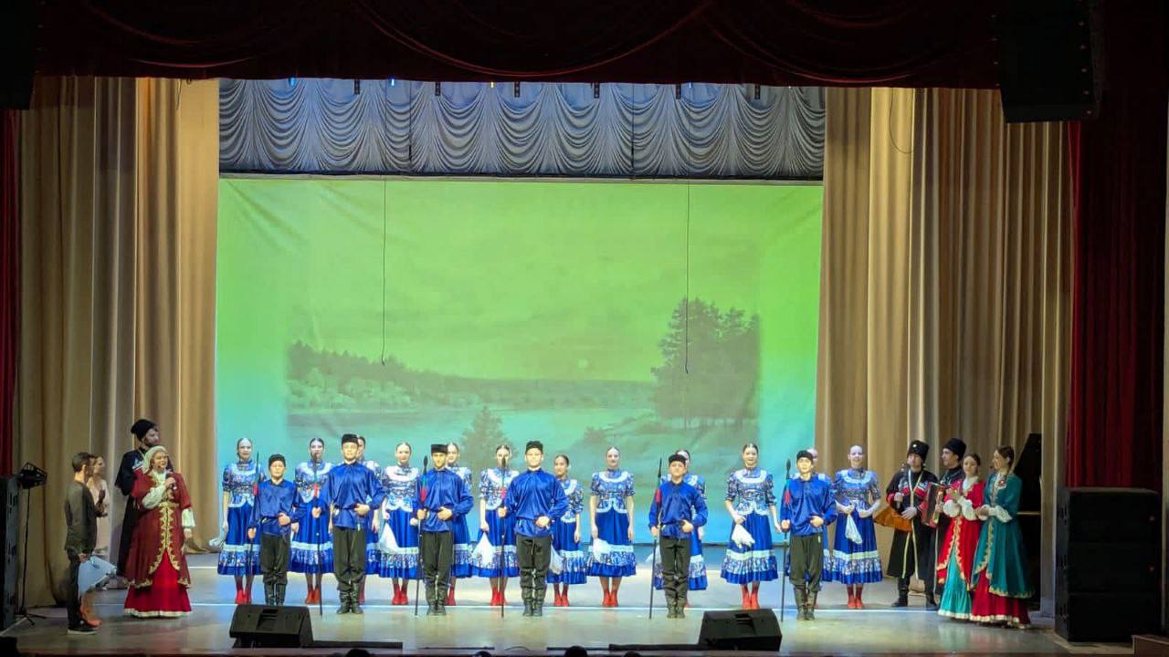 День Победы – это не просто праздник, это день скорби и памяти о тех, кто отдал свою жизнь за свободу и мирное небо над головой