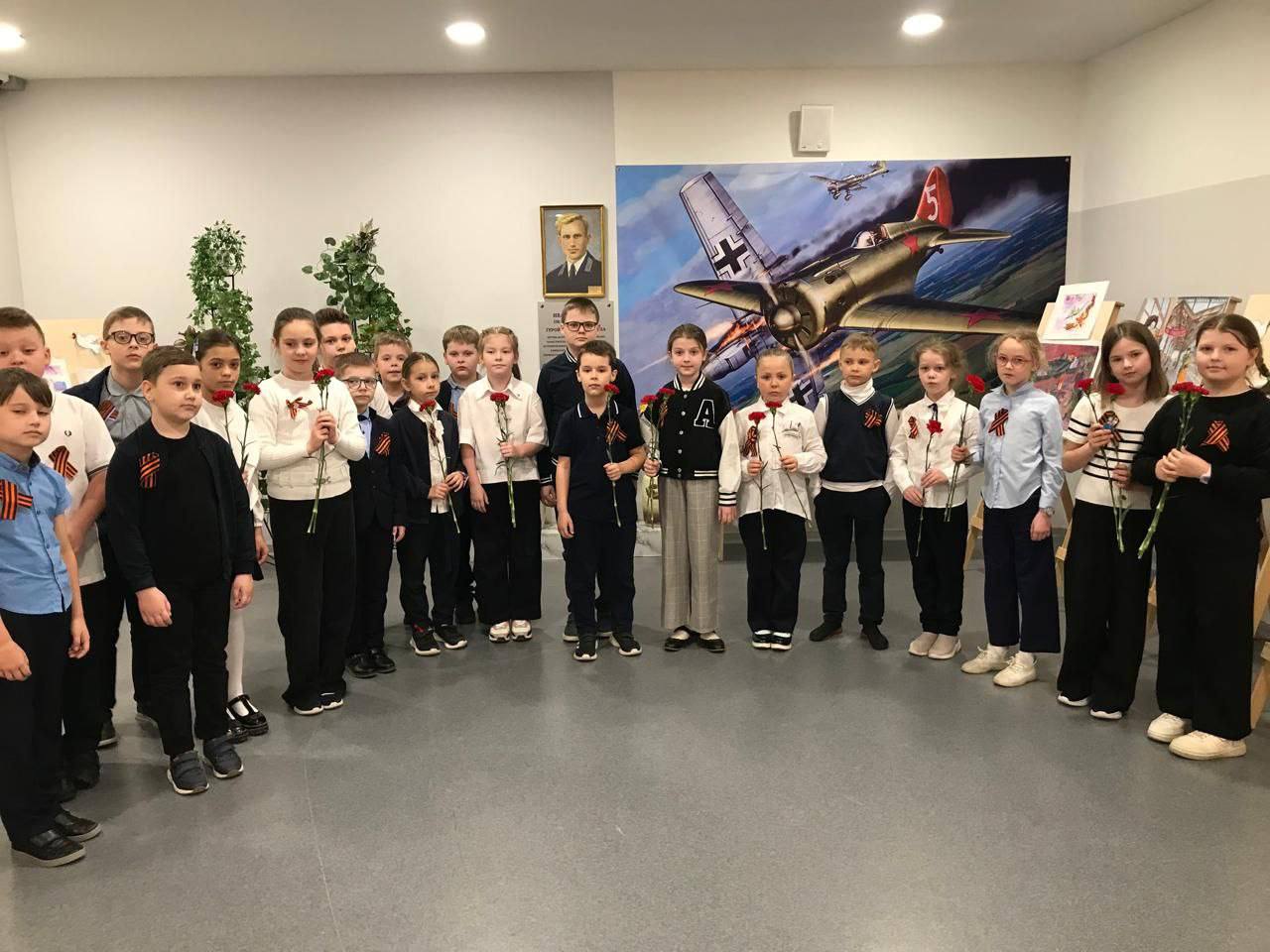 День Победы – это не просто праздник, это день скорби и памяти о тех, кто отдал свою жизнь за свободу и мирное небо над головой