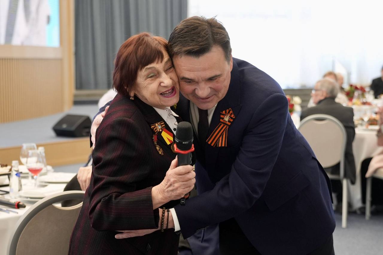 С Днем Великой Победы!