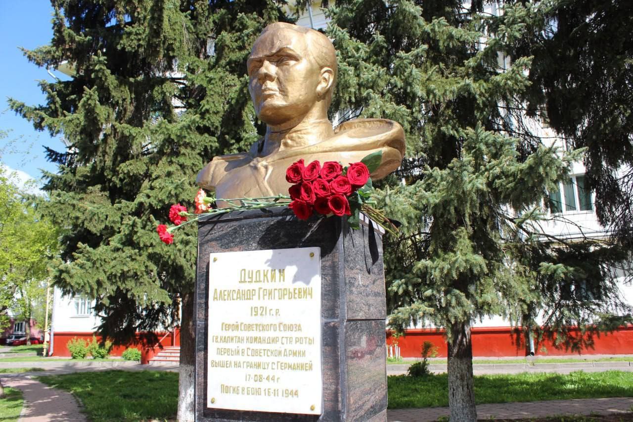 Заместитель главы городского округа Фрязино Наталия Князева приняла участие в торжественной церемонии, посвященной 80-летию Великой Победы