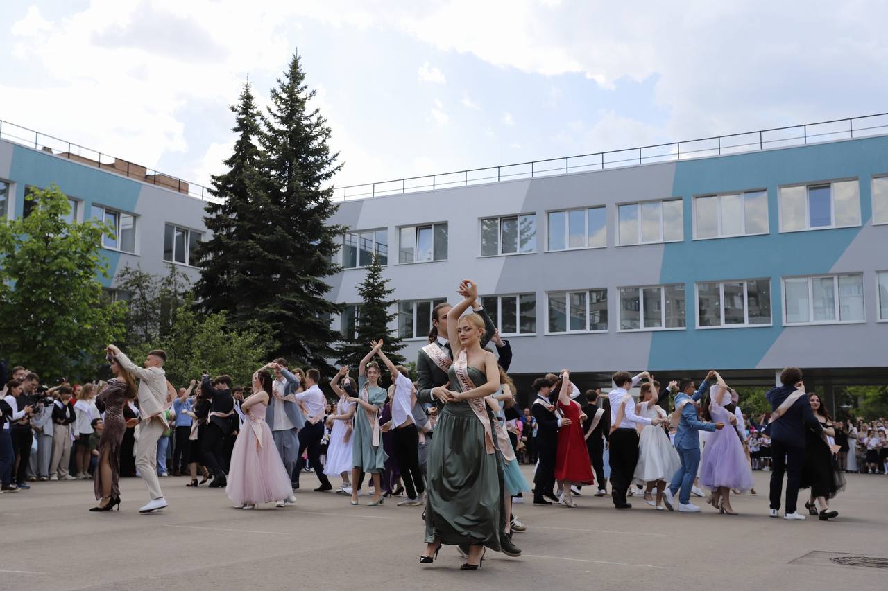 Во Фрязино завершилась череда последних звонков!