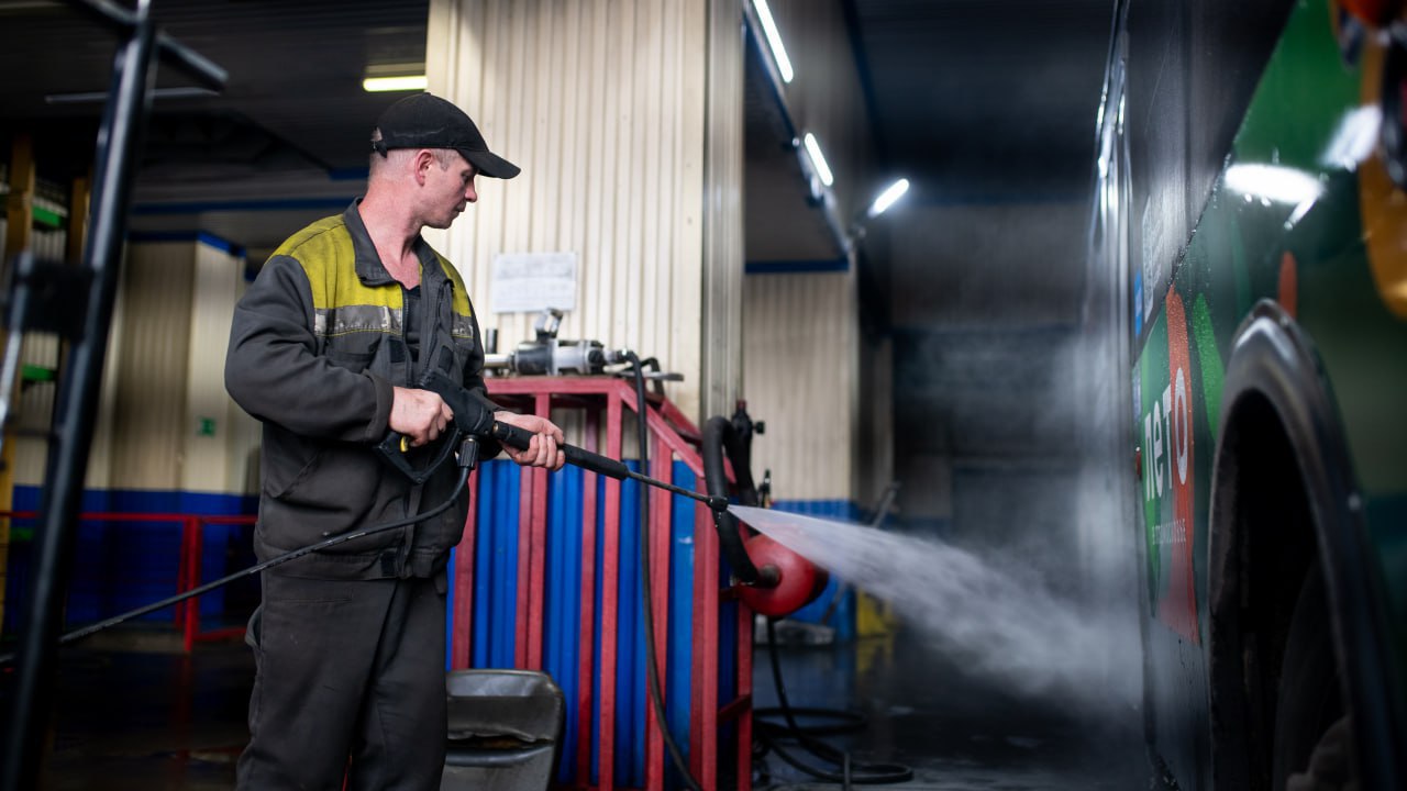 У нас стартовала акция «Чистый автобус»