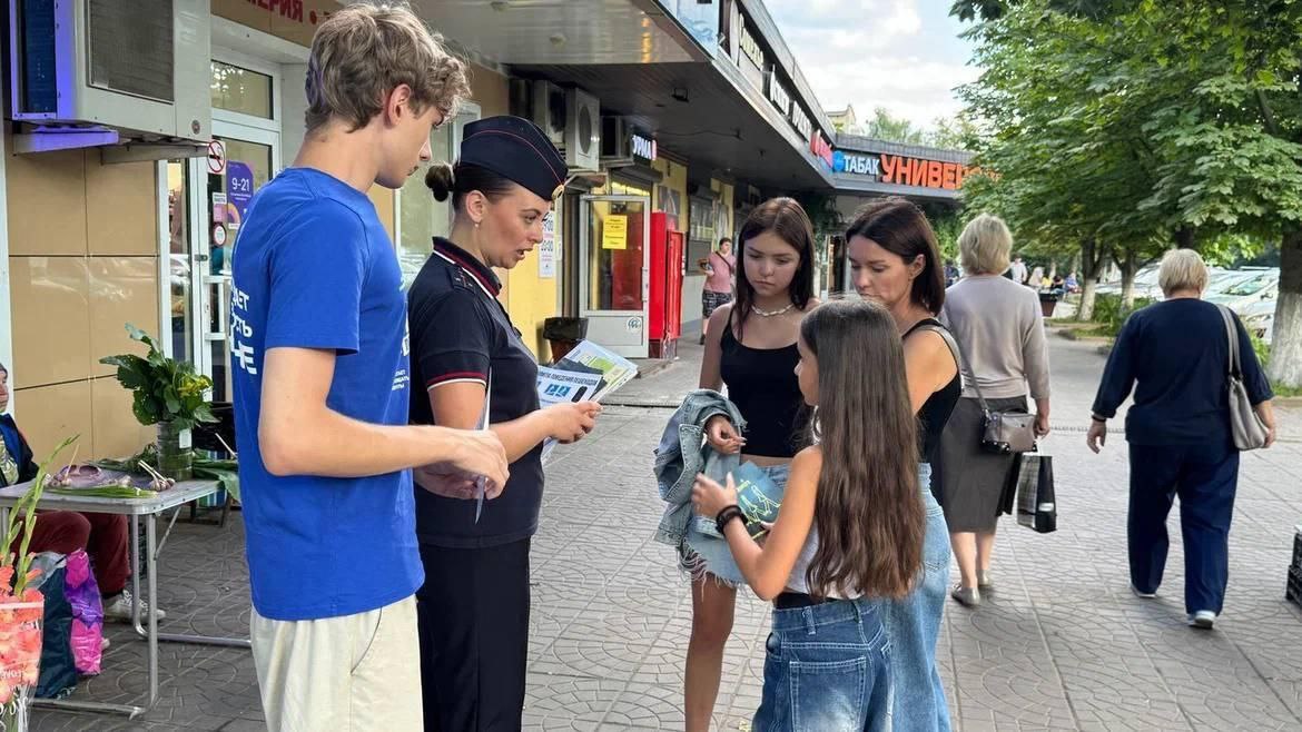 Безопасность во дворах: ГИБДД учит детей правилам дорожного движения во Фрязино