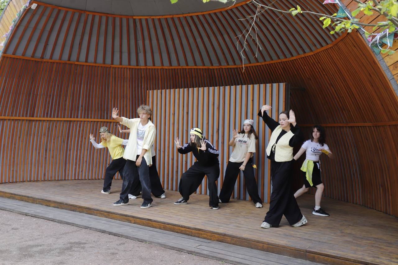 Во Фрязинском лесопарке прошло празднование Дня физкультурника