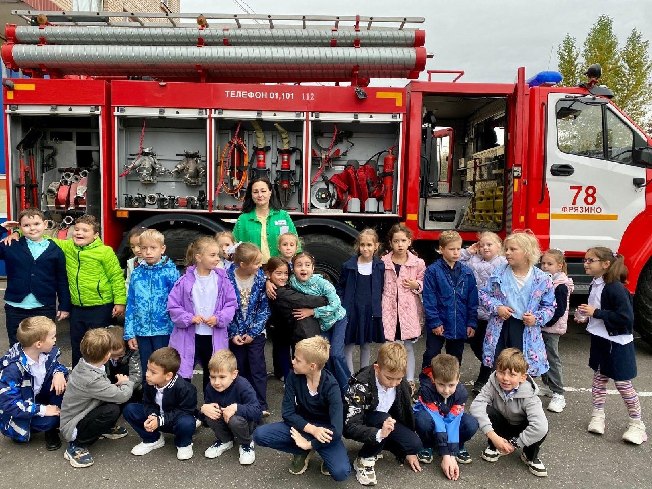 Школьники из Фрязино побывали в роли пожарных