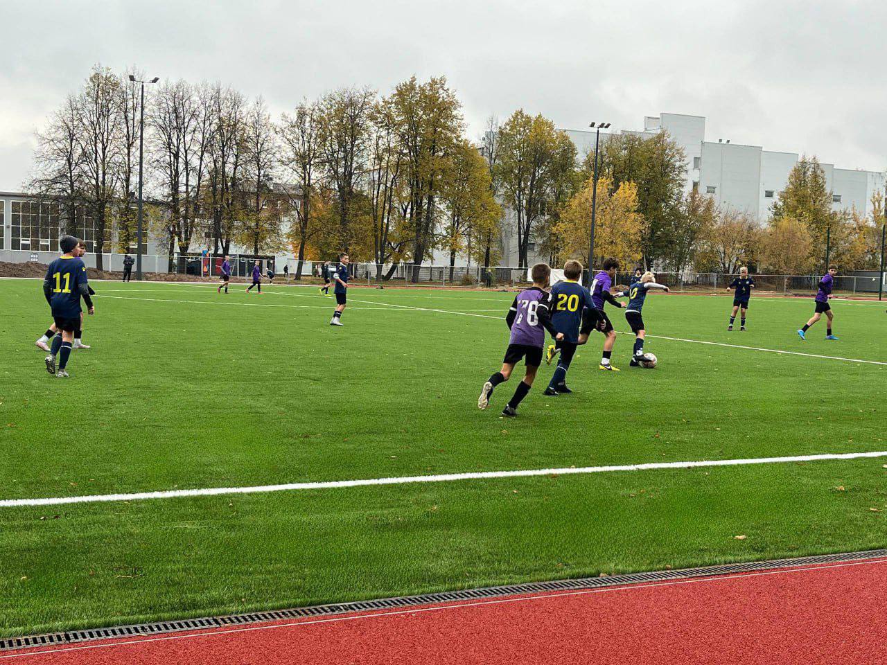 В городском округе Фрязино подходят к завершению масштабные работы по реконструкции стадиона Спортивной школы «Олимп»