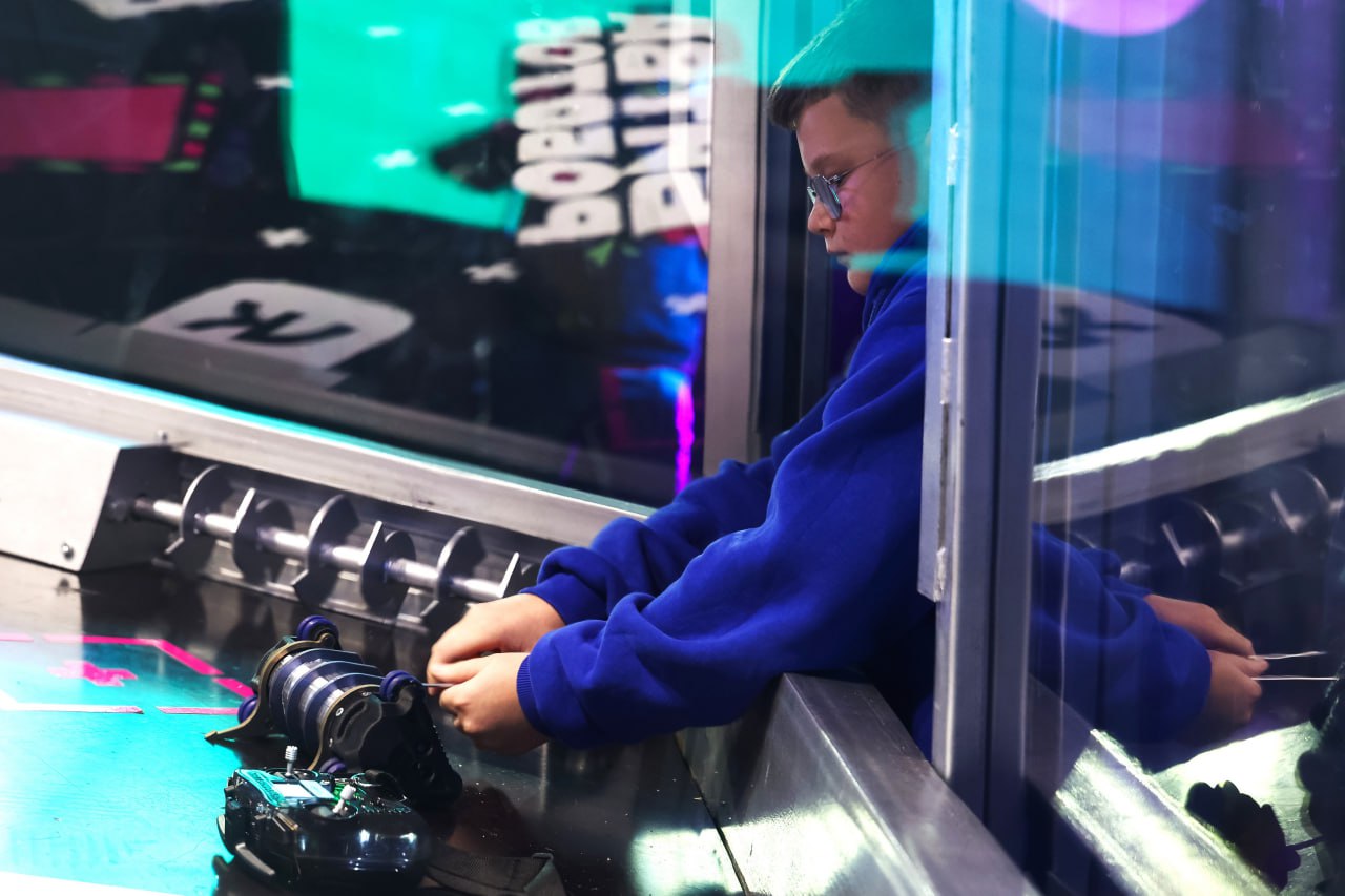 В Одинцово проходит второй этап Международного чемпионата по битве роботов!