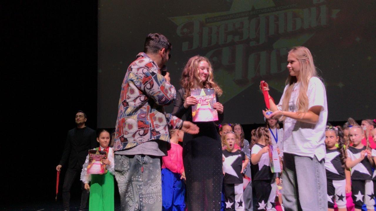 Фрязинские солистки одержали блестящую победу на Международном фестивале-конкурсе «Звёздный час»