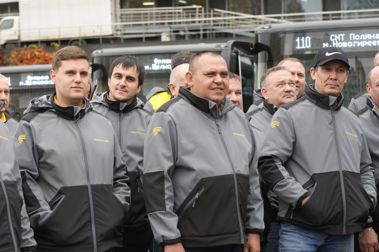 Сегодня передали «Мострансавто» 20 новых автобусов ЛиАЗ