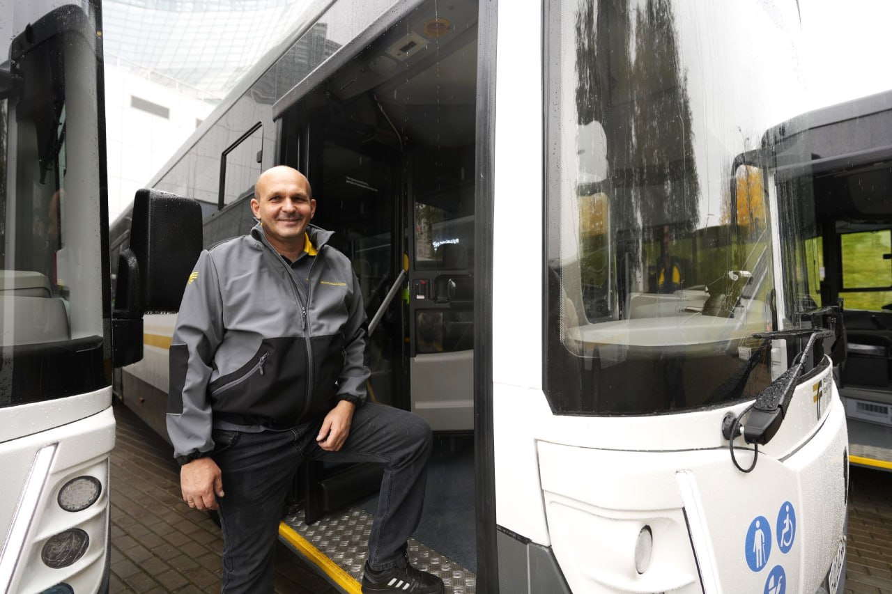 Сегодня передали «Мострансавто» 20 новых автобусов ЛиАЗ